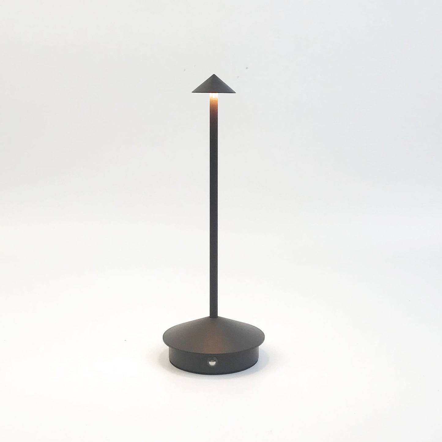 GGM PIUS Rechargeable LED Table Lamp