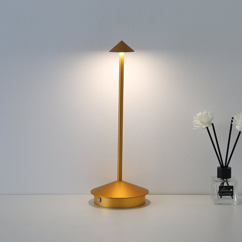 GGM PIUS Rechargeable LED Table Lamp