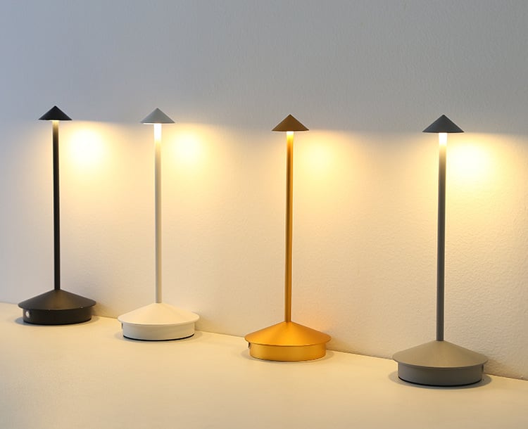 GGM PIUS Rechargeable LED Table Lamp