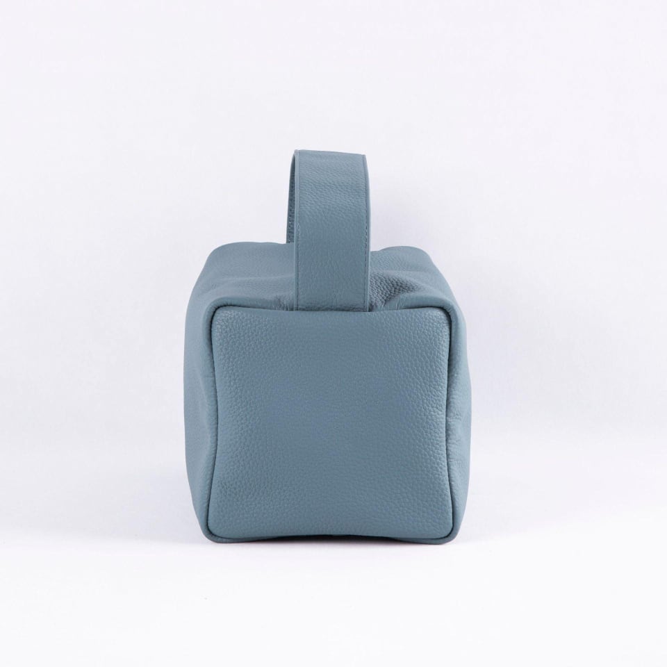 TROW Square 90's Top Handle Bag - in Leather