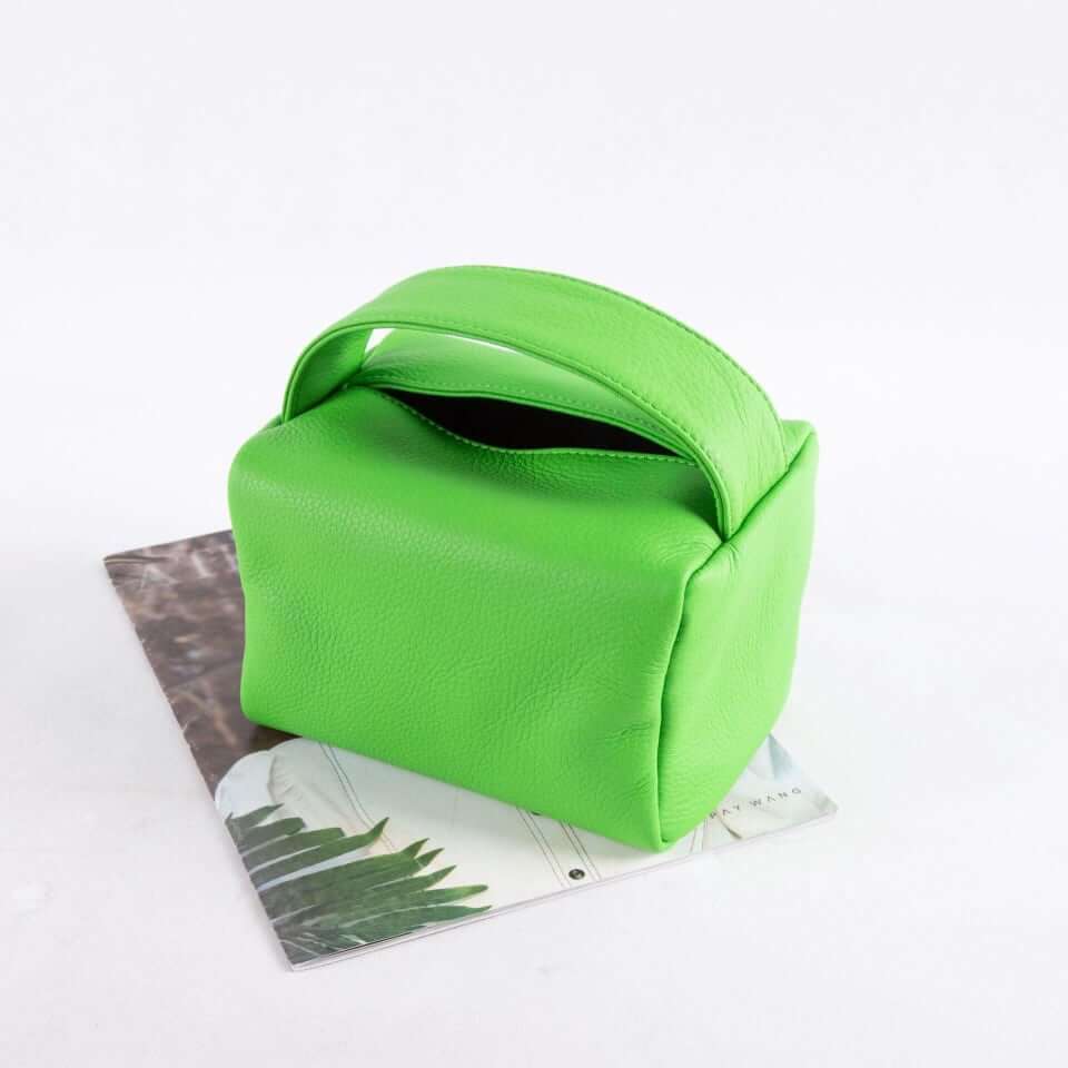 TROW Square 90's Top Handle Bag - in Leather