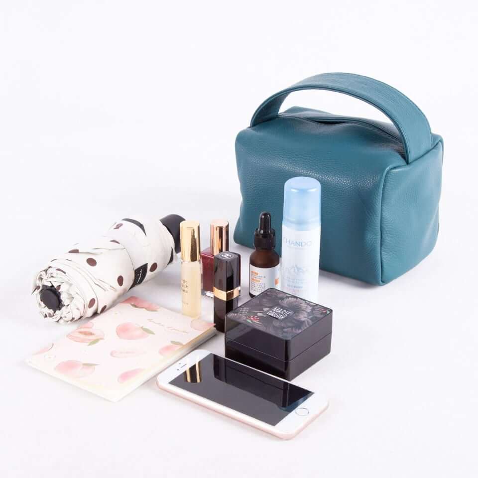 TROW Square 90's Top Handle Bag - in Leather