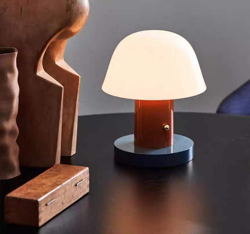 H22 Mushroom Portable Table Lamp