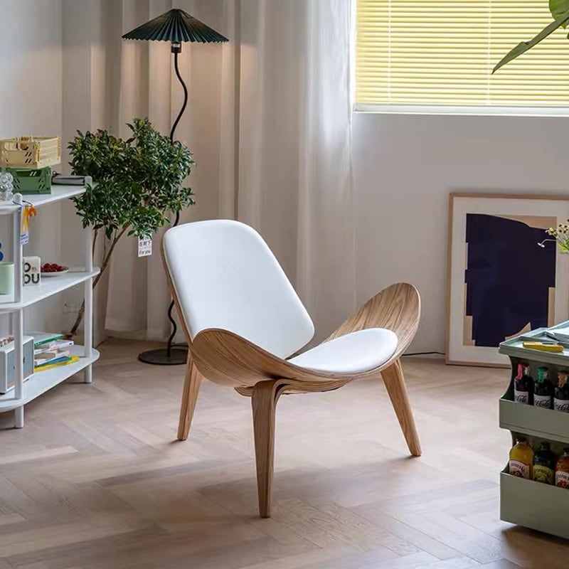 MP Shell Chair - Classic Lounge Chair | Reading Chair in Leather