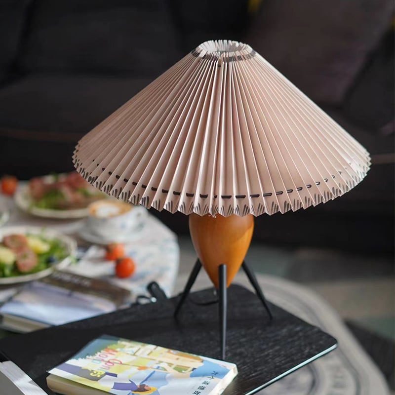 Vintage Pleated Table Lamp